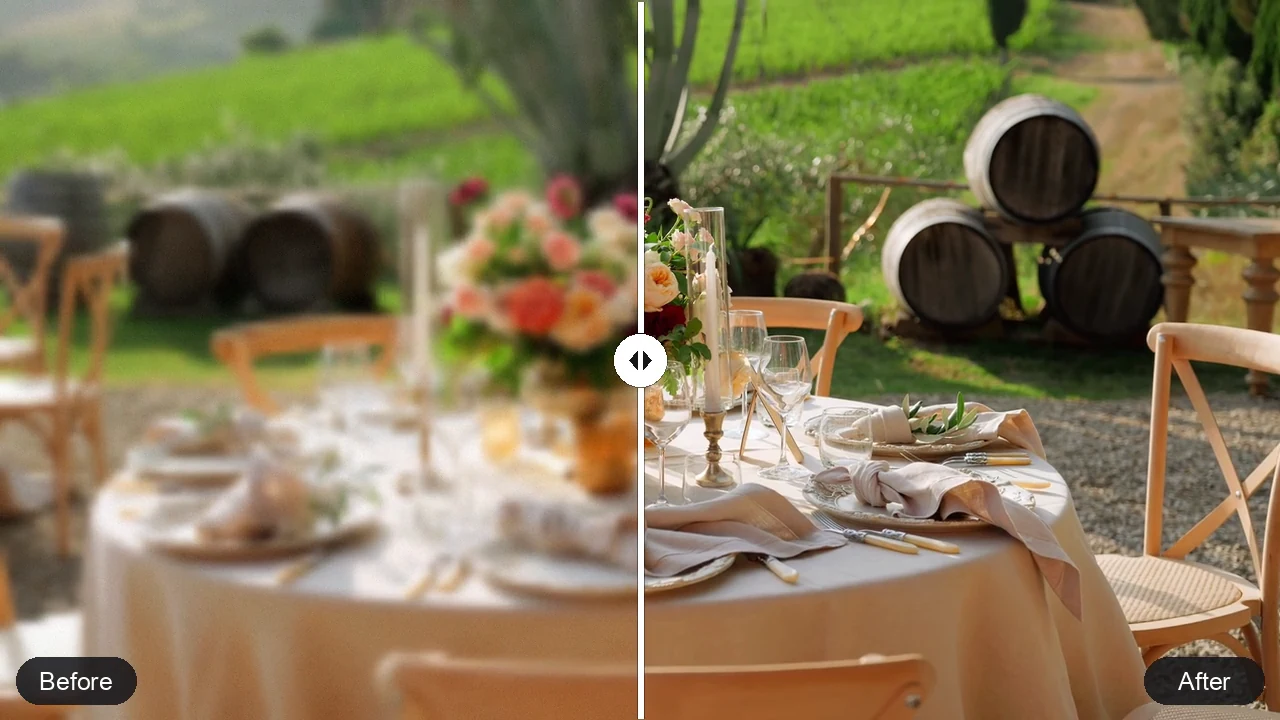 Ein Tisch im Freien mit Blumen und Gläsern